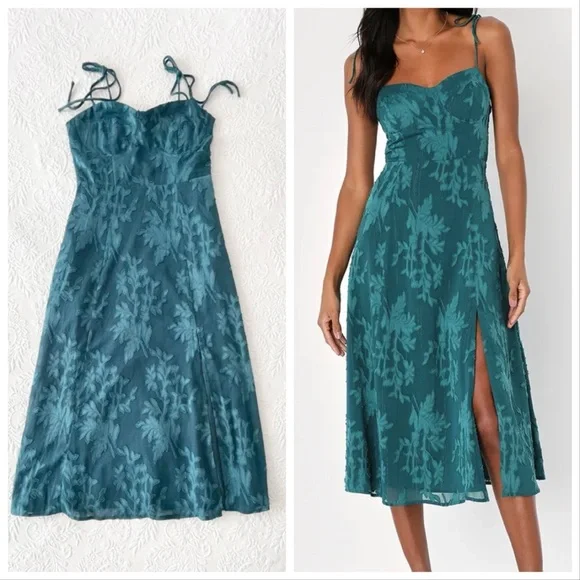 sachin and babi light blue dress Alex Evenings Women's Long Off-The-Shoulder Dress - Pine